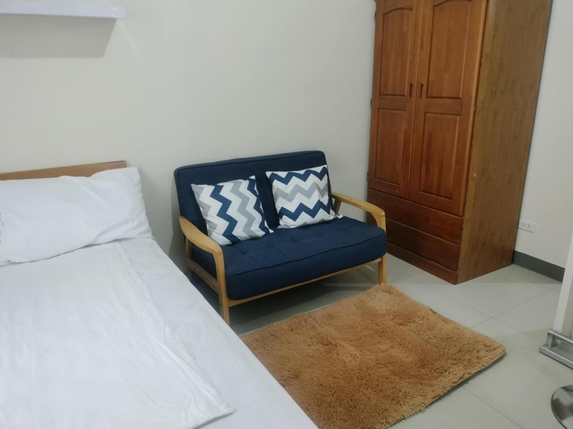 Apartment 7 By Filinvest Manila