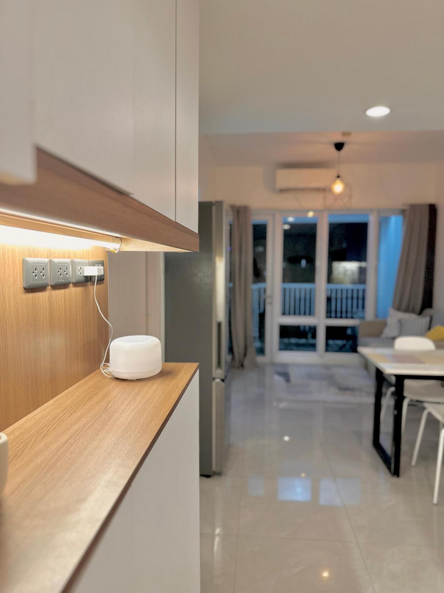 Aparthotel Sea Residences 2br Pool View Unit For 4-8 Pax - Beehive Moa