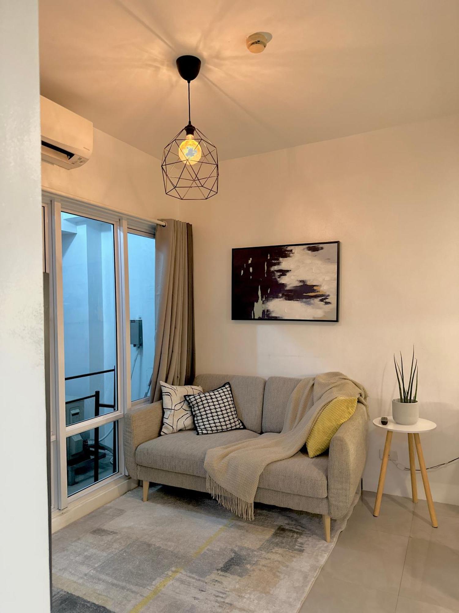 Aparthotel Sea Residences 2br Pool View Unit For 4-8 Pax - Beehive Moa Manila