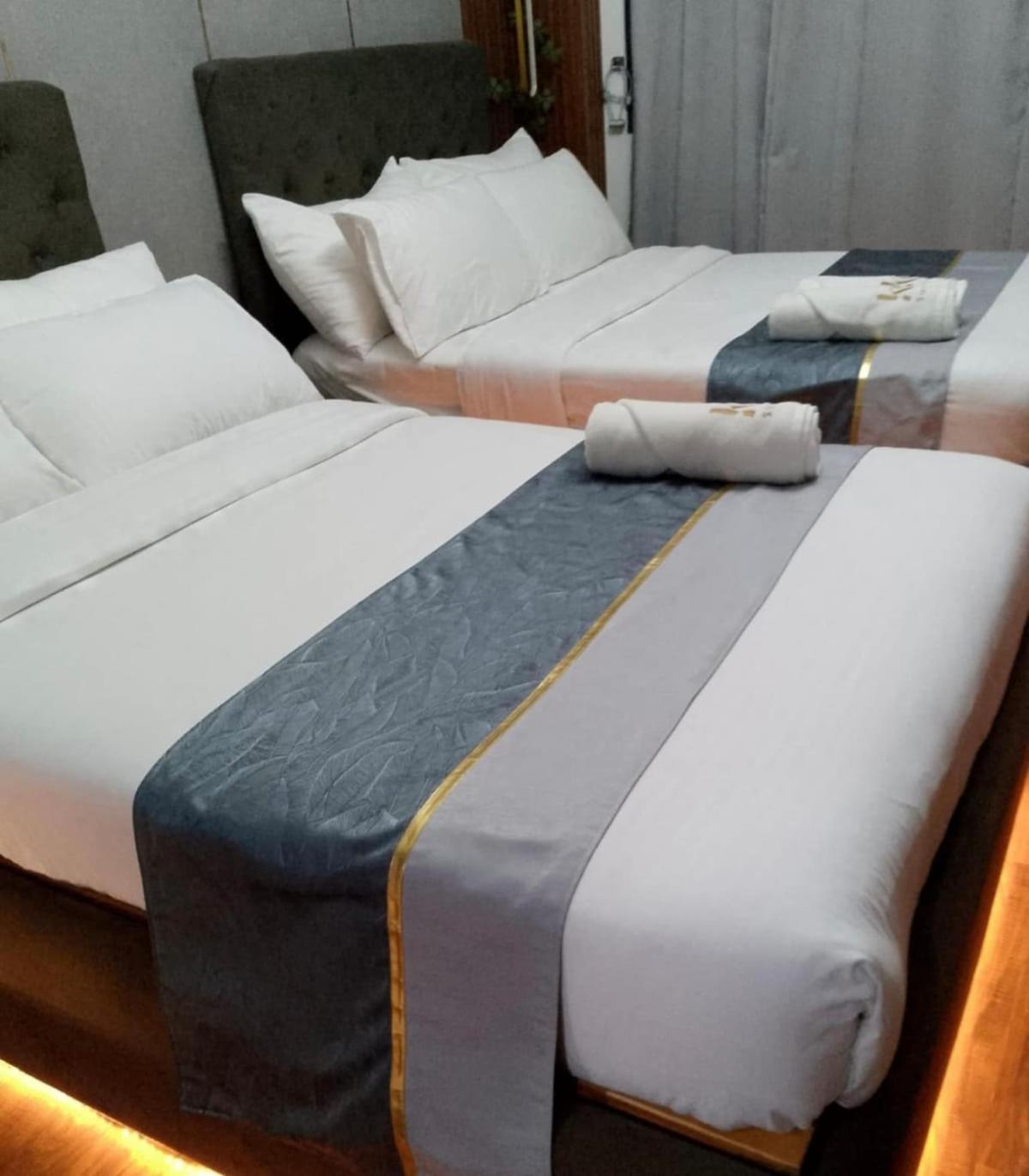 2 Double Beds With Balcony Apartment *