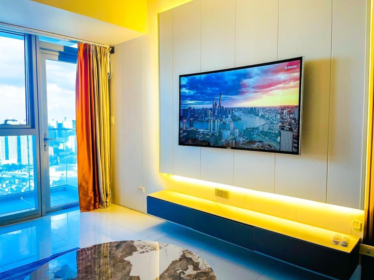 Apartment Ultra-luxury 3br Penthouse In Uptown Bgc *