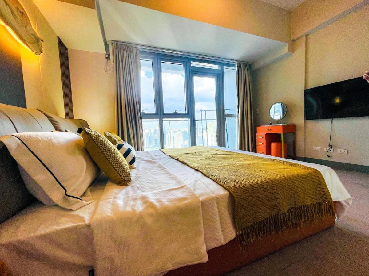 Ultra-luxury 3br Penthouse In Uptown Bgc * Manila