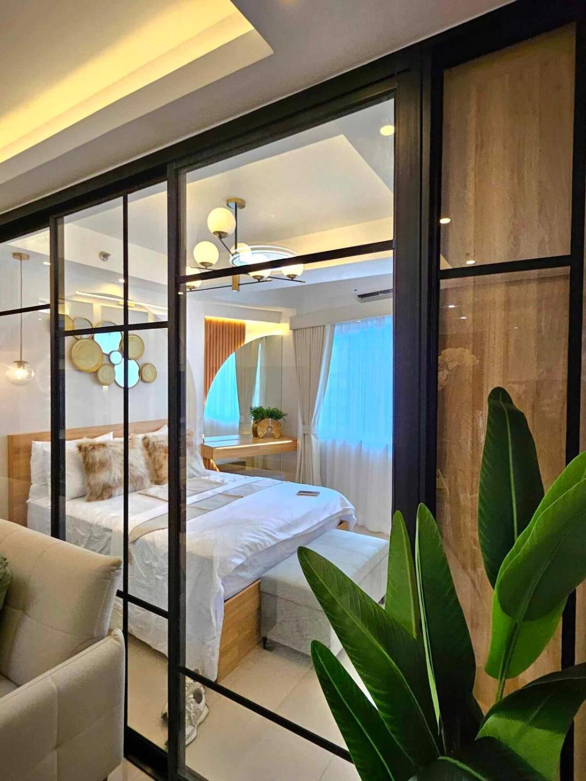 Zoe In Shell Residences Moa Pasay *