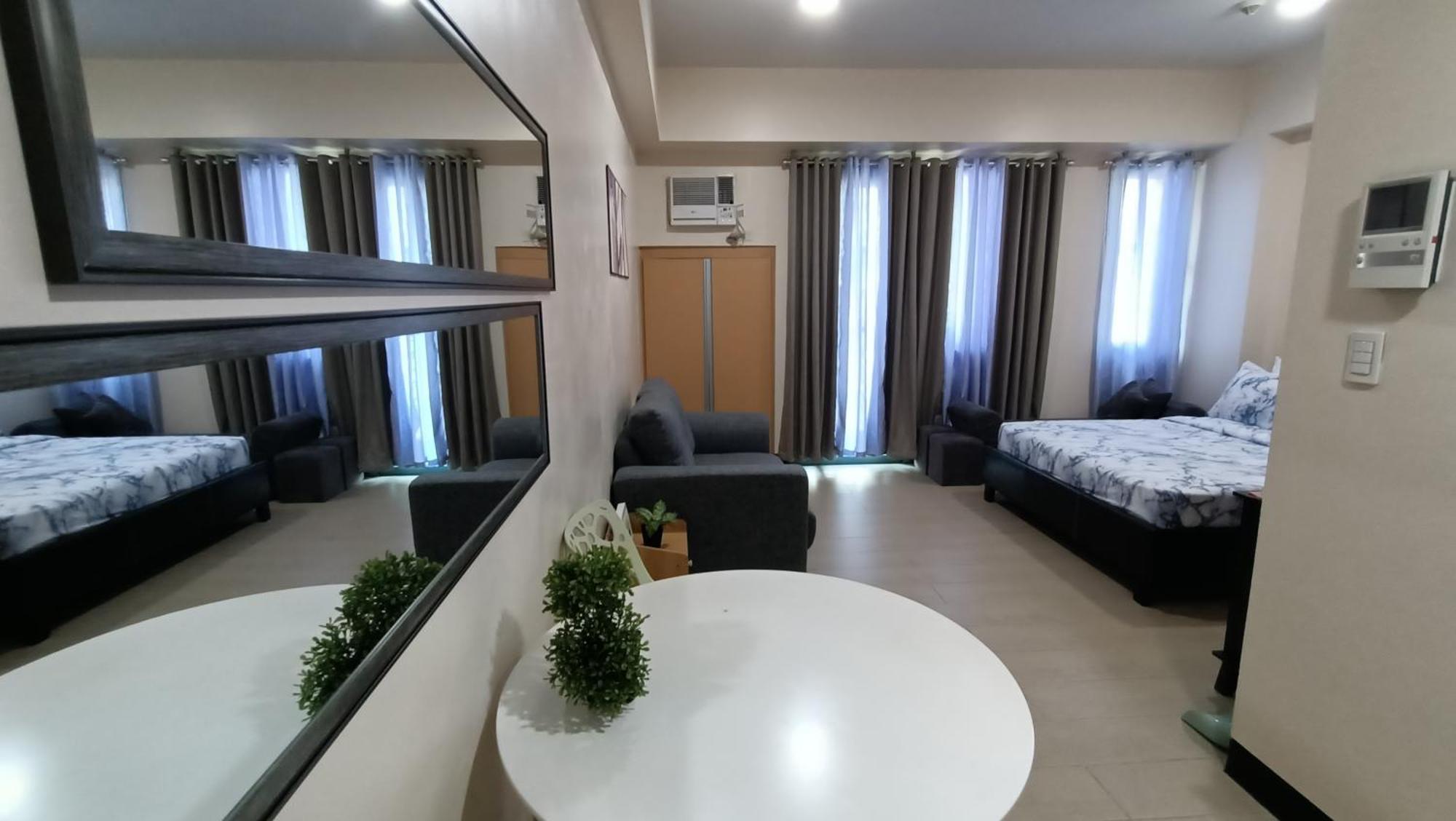 Hilanders Condotel Across Terminal 3 Apartamento *