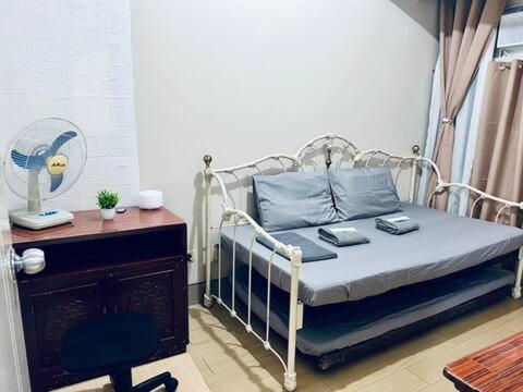 2 Bedroom Unit Manila