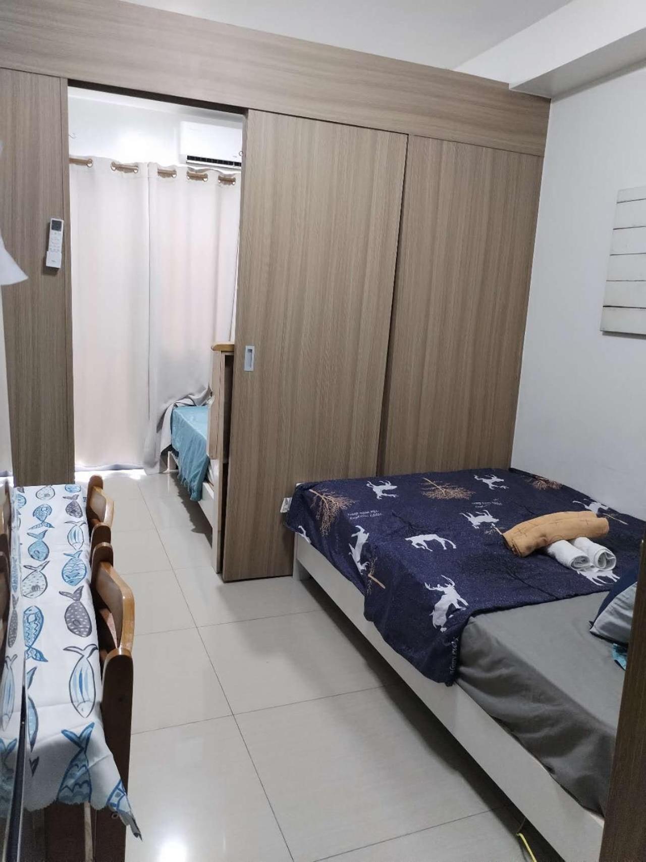 2 Beds With Balcony&wifi 4pax Shore 2 Moa Complex 735 Apartamento Manila