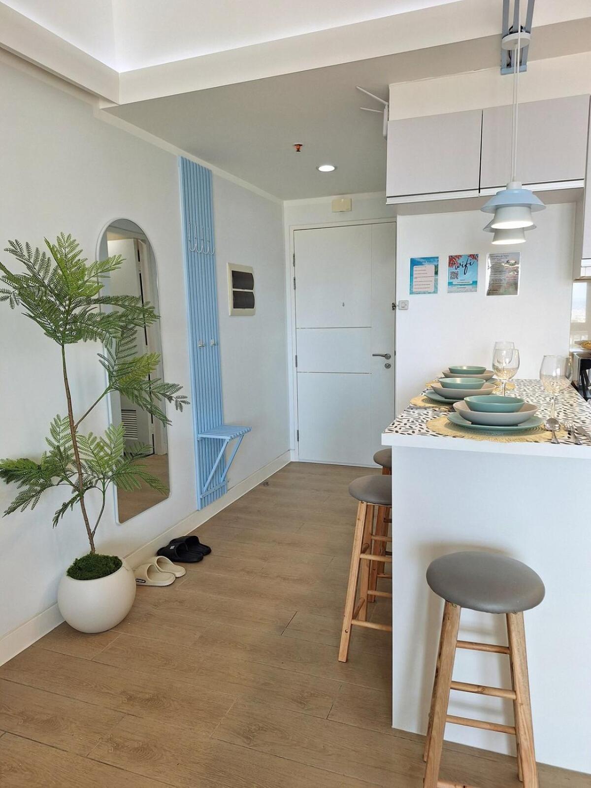 Luxury Coastal, Grand Canal View