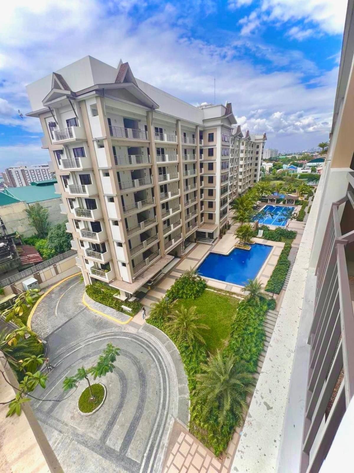 Calathea Luxe Atrium * Manila