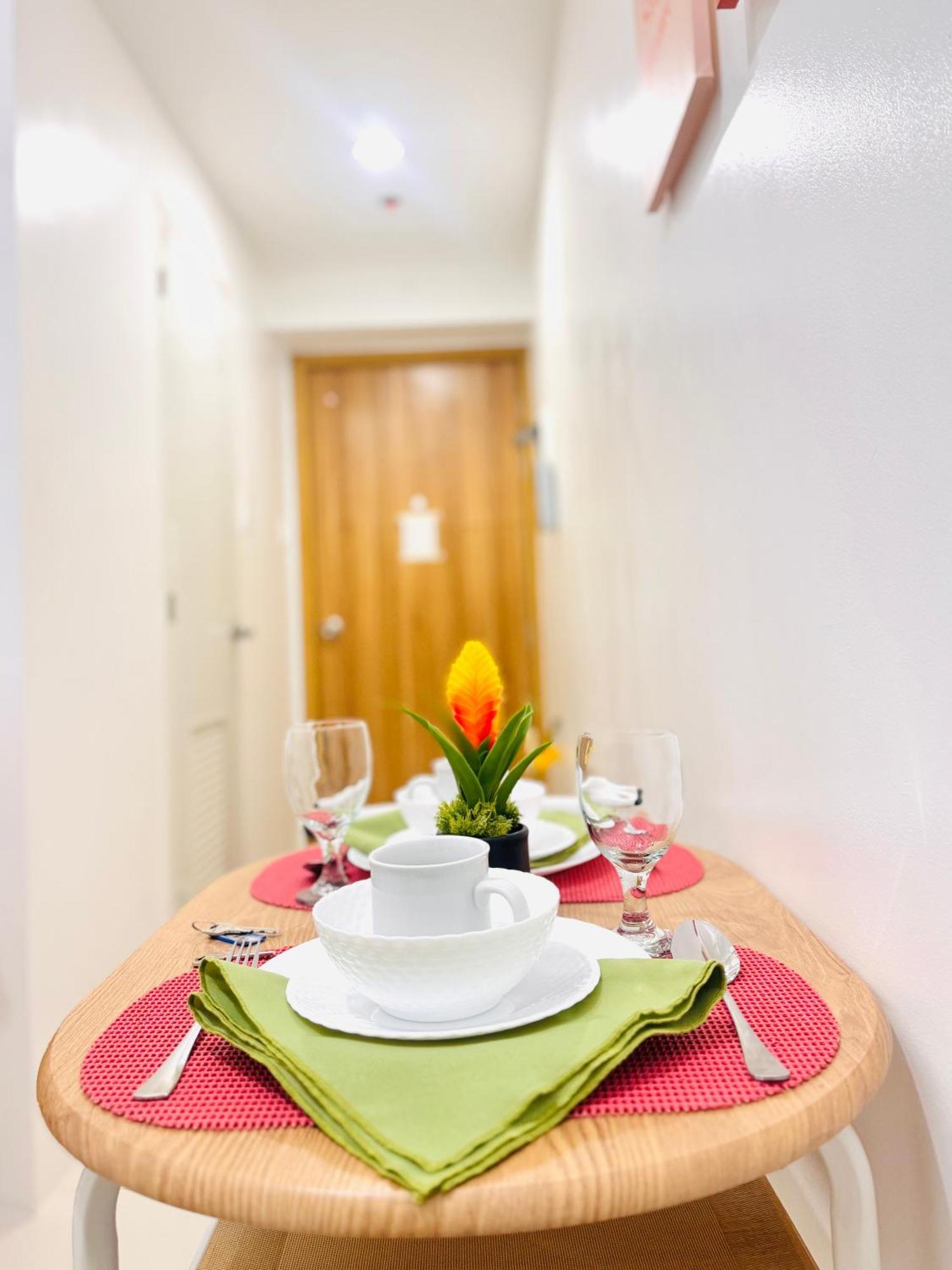 Hotel New At Grand Riviera Across Us Embassy Manila