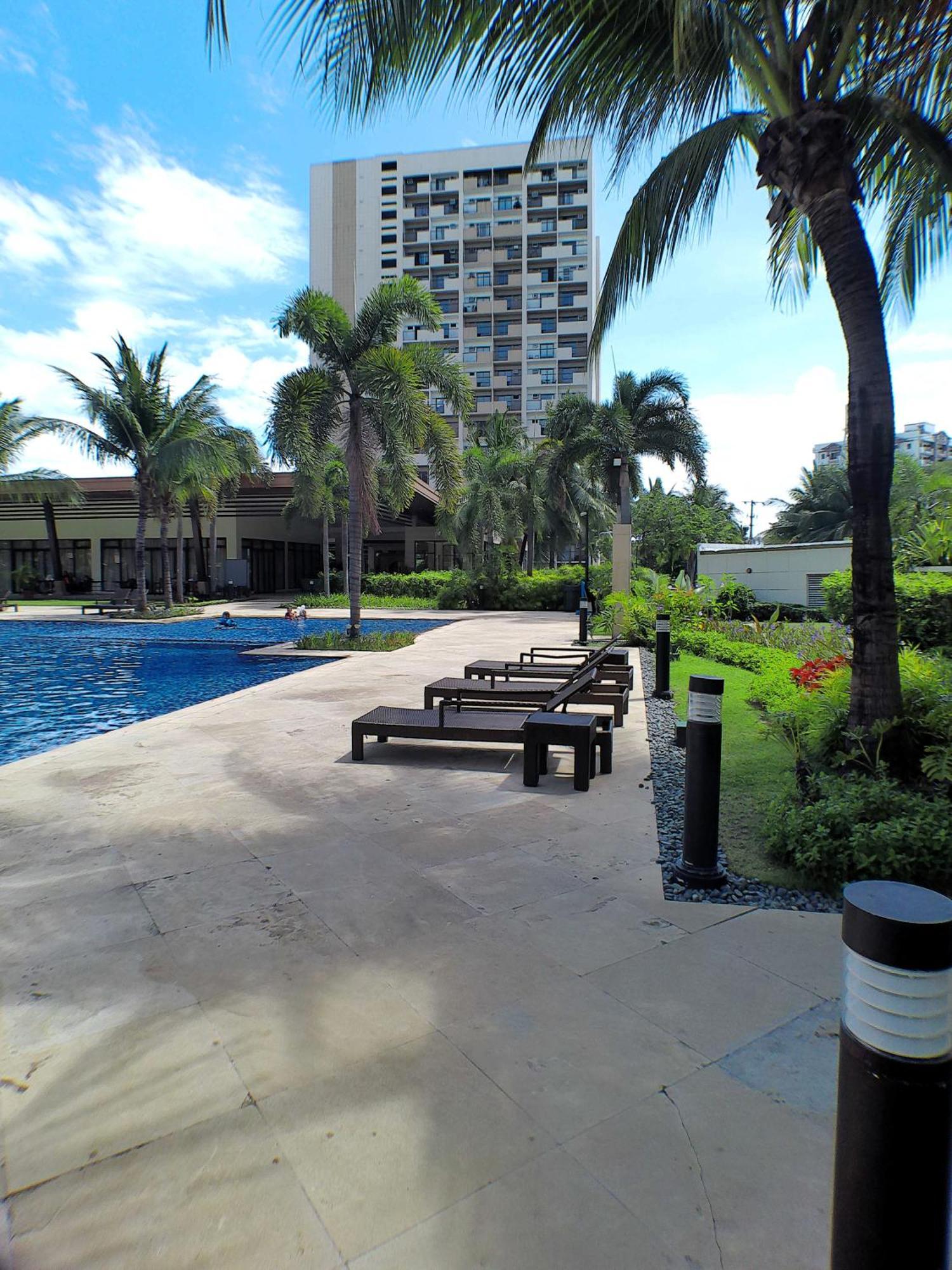 Infinity Staycation Apartment *