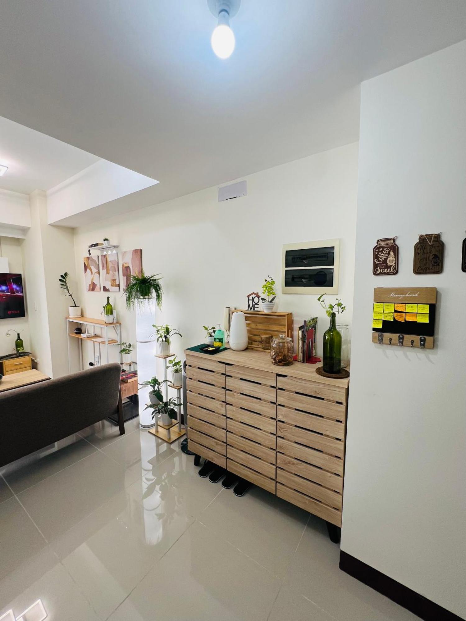 Casa Tagpuan At Manhattan Heights Manila
