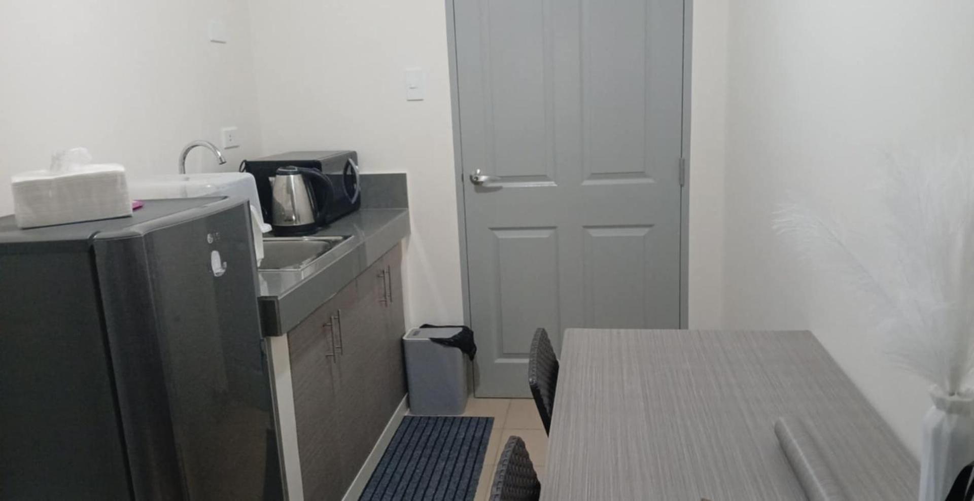 Apartment Rr's Long Commonwealth Quezon Manila