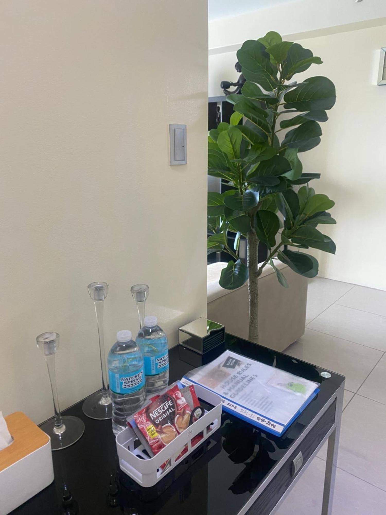 1bdrm At Makati W Balcony View Of Mnla Bay Apartment *