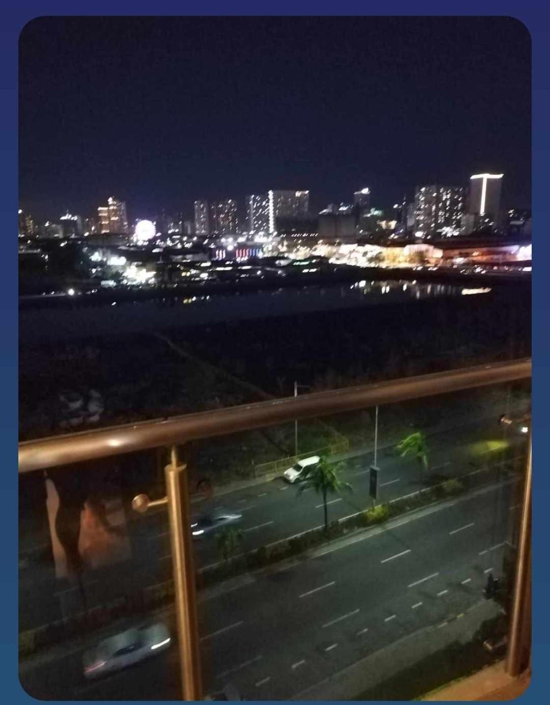 Apartment Shore 2n3 Residences Manila