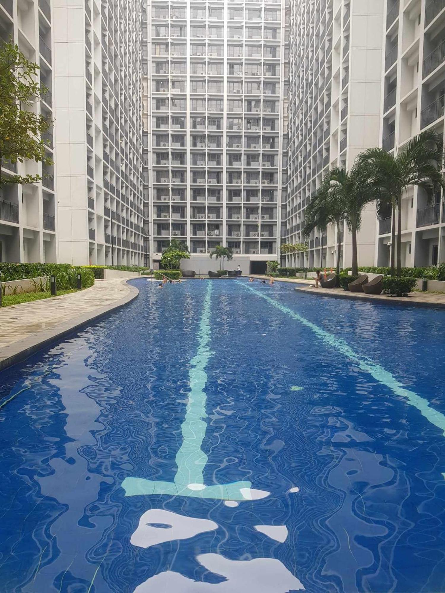 Shore 2n3 Residences Apartment