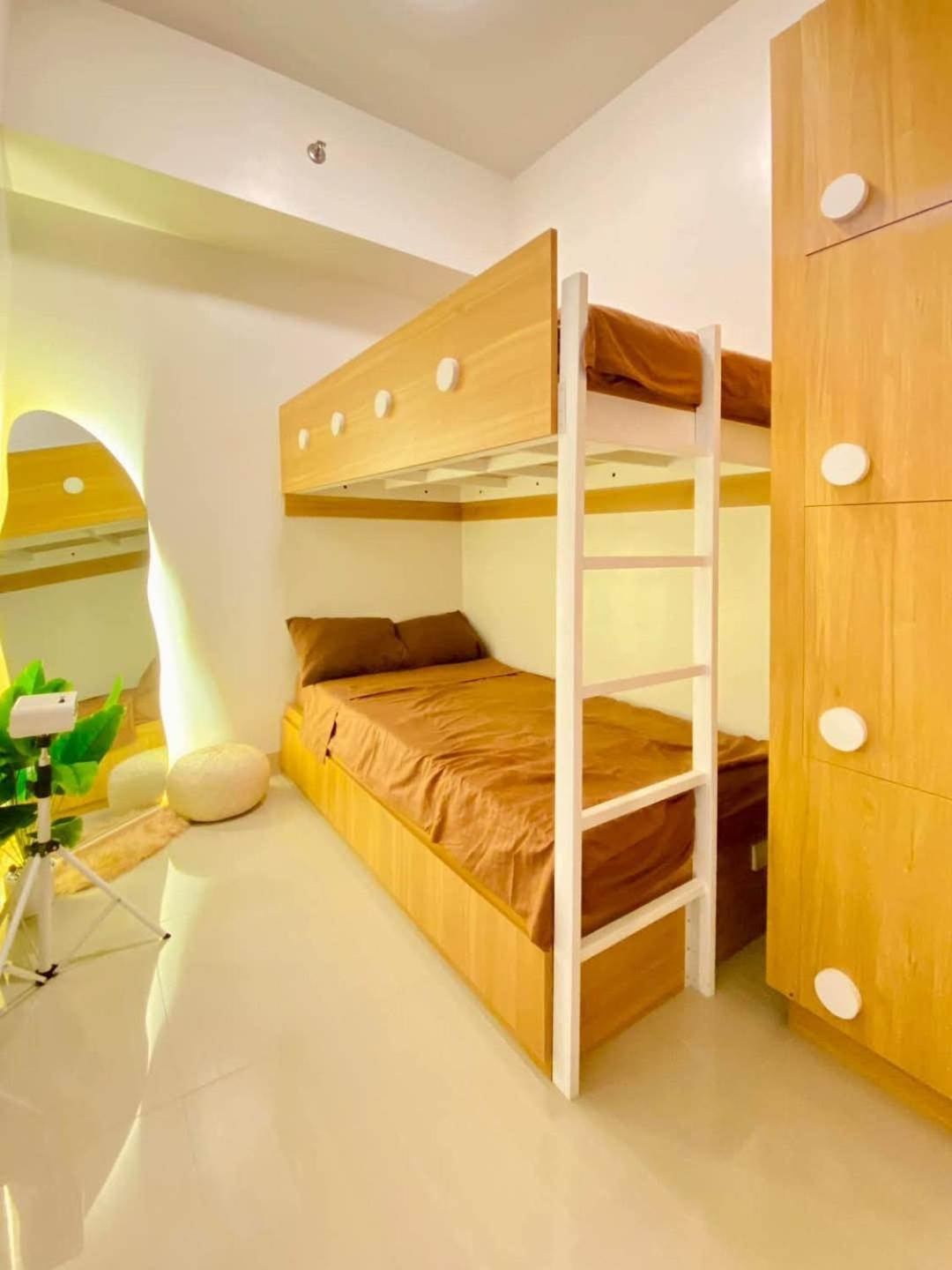 Hotel Staycation By Mailine