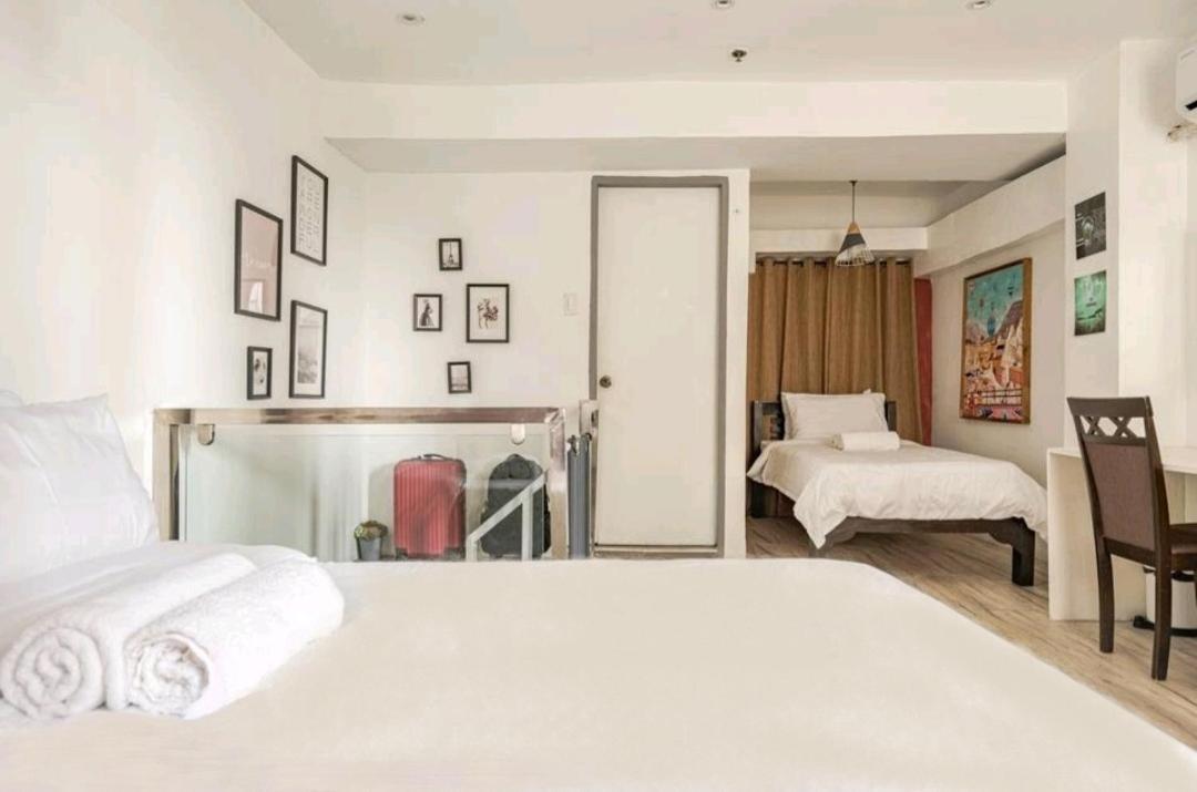 L1 Twin Bed Staycation In Bonifacio Global 7 *