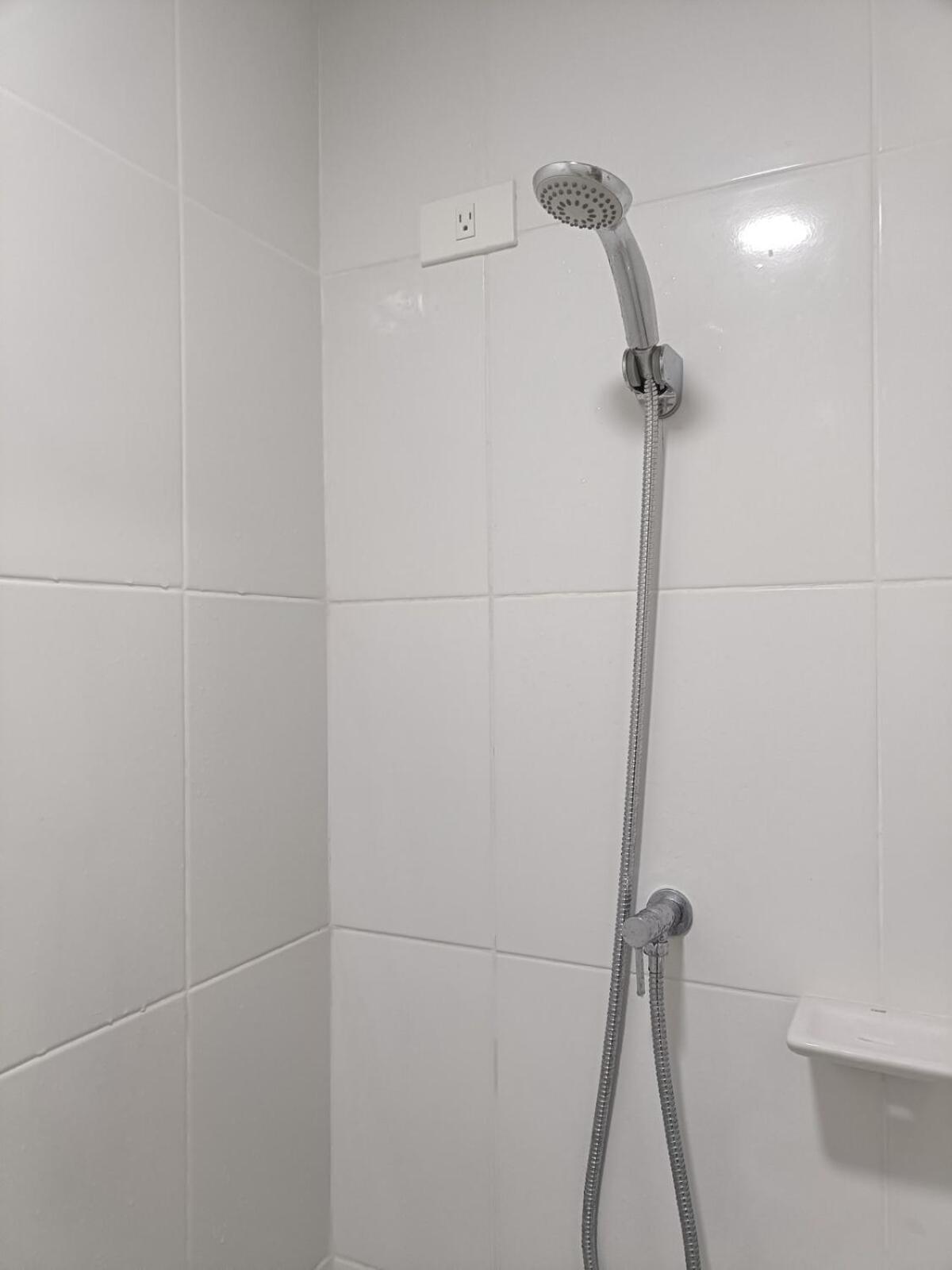 Apartment Lyleis' Getaway Manila