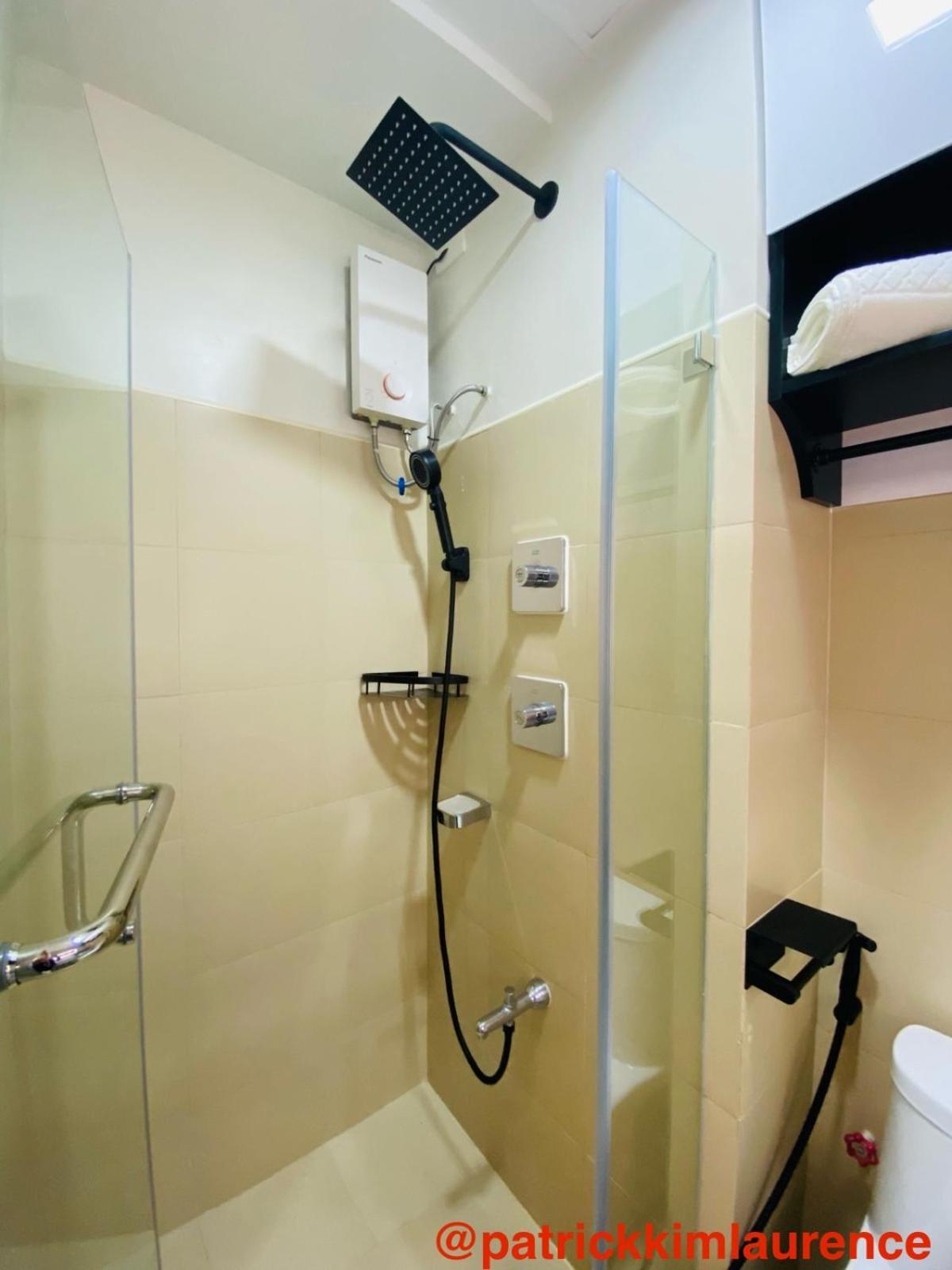 Shore 3 - 1br Scandi-industrial By The Bay Manila