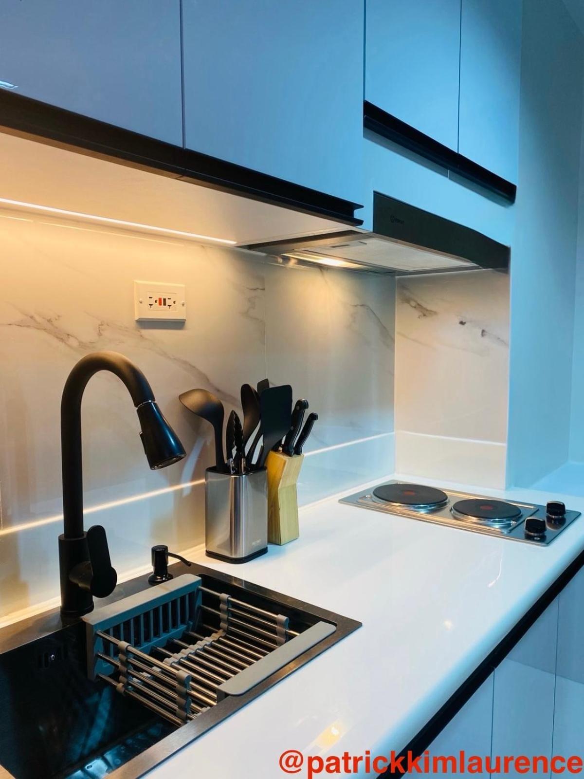 Shore 3 - 1br Scandi-industrial By The Bay Bed & Breakfast *