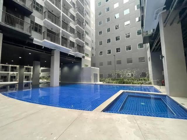 J&a Awesome Aparthotel *
