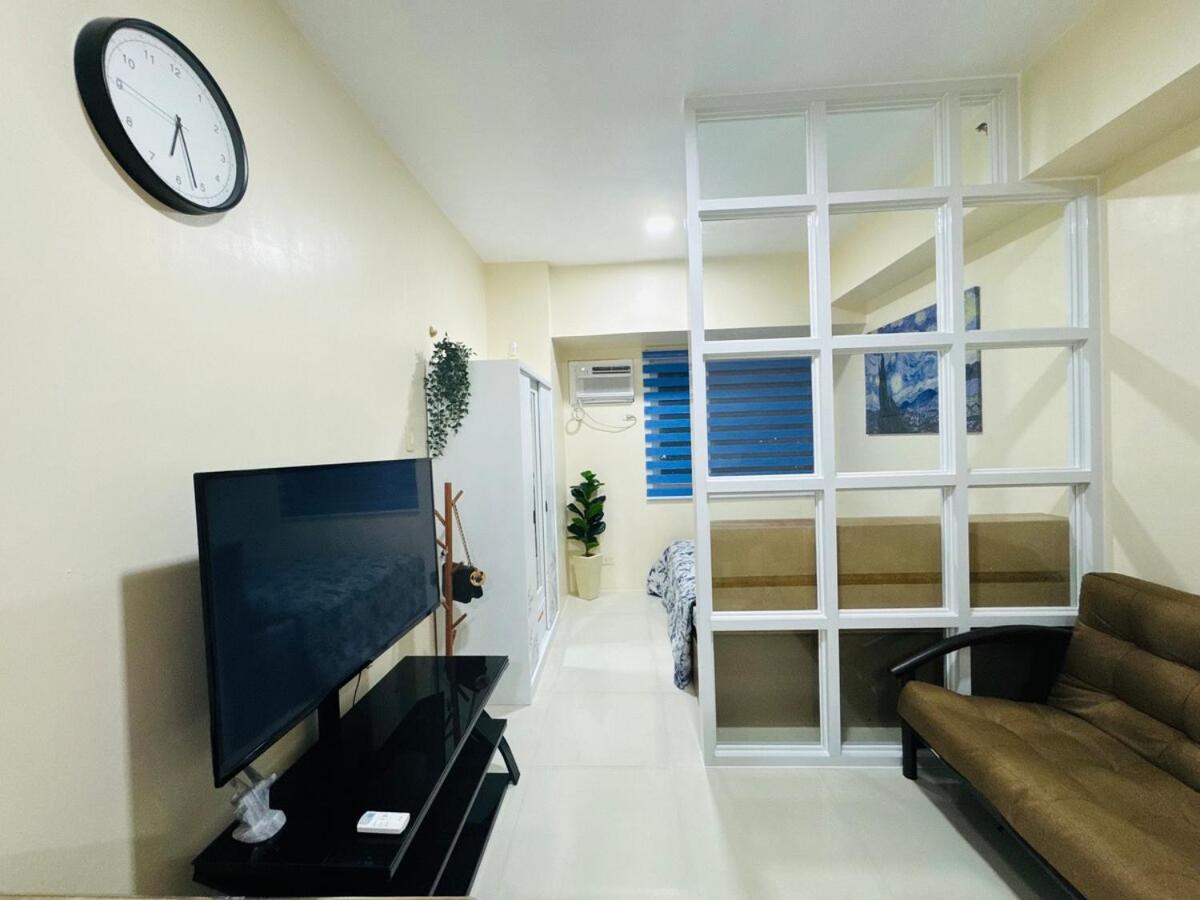 Unit In Malate, Manila