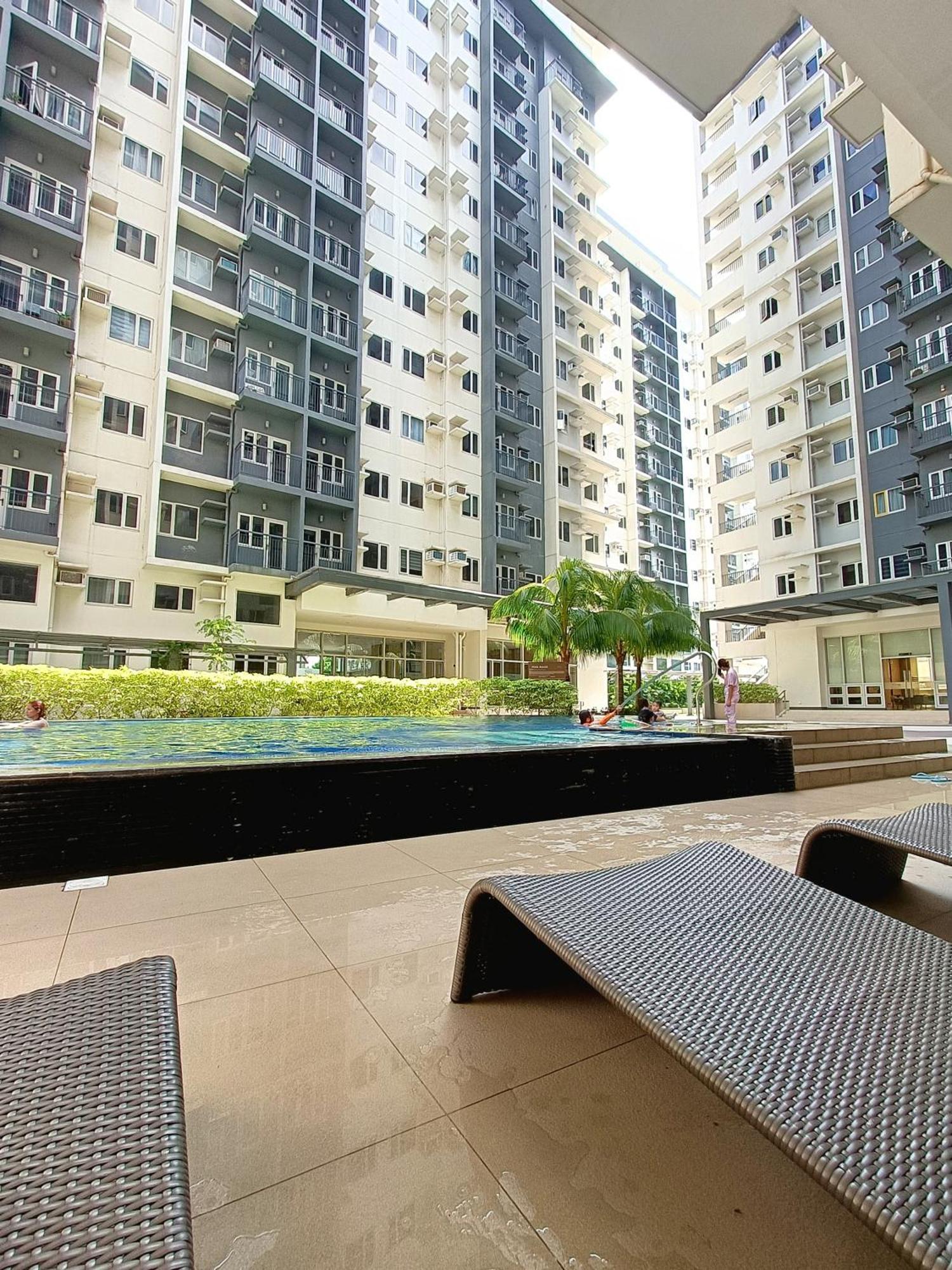 Hotel Dara 2br With Wifi And Netflix At Vine Residences Qc Philippines