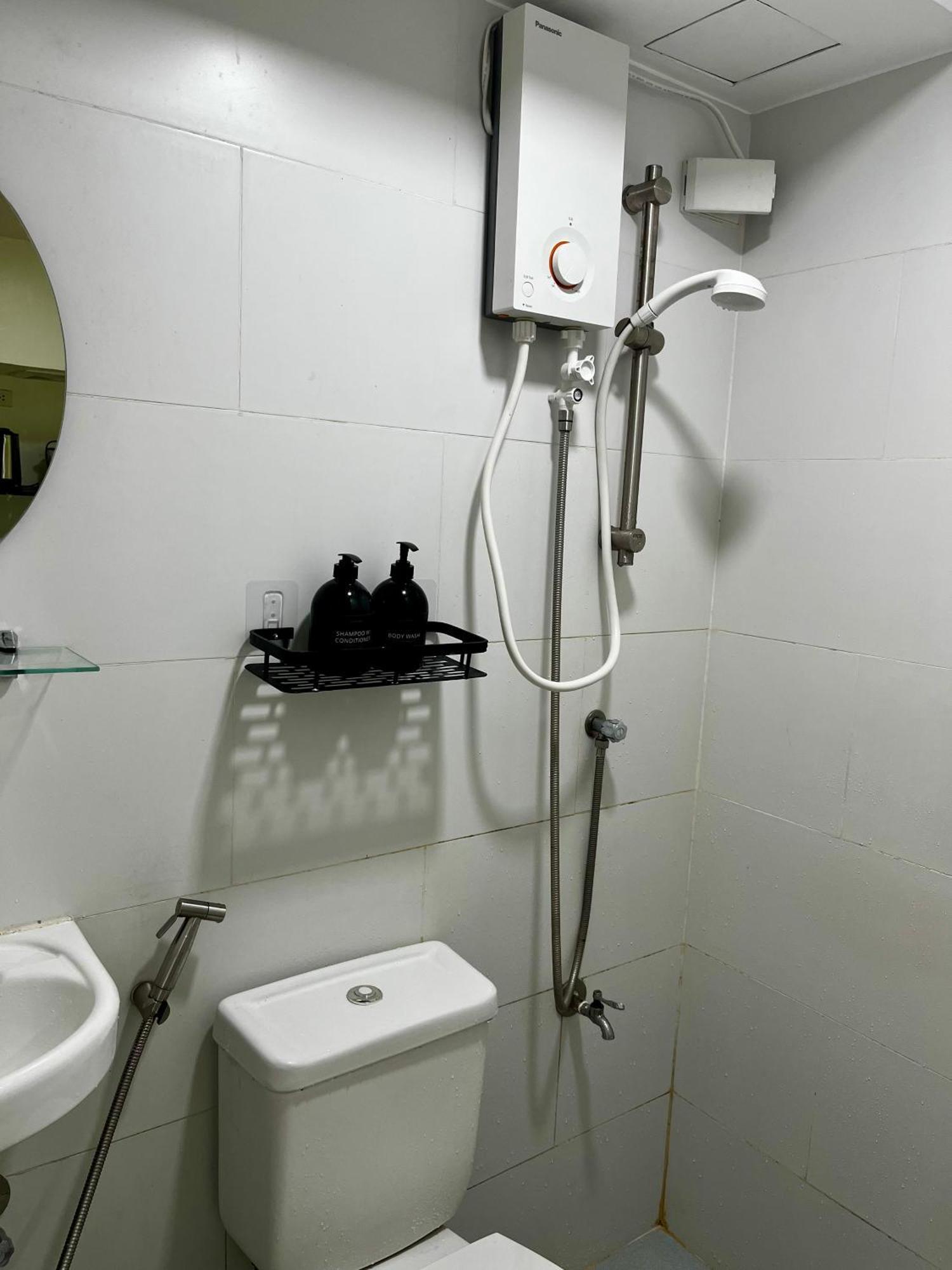 Loft-type In Mandaluyong With Views And Parking Apartment *