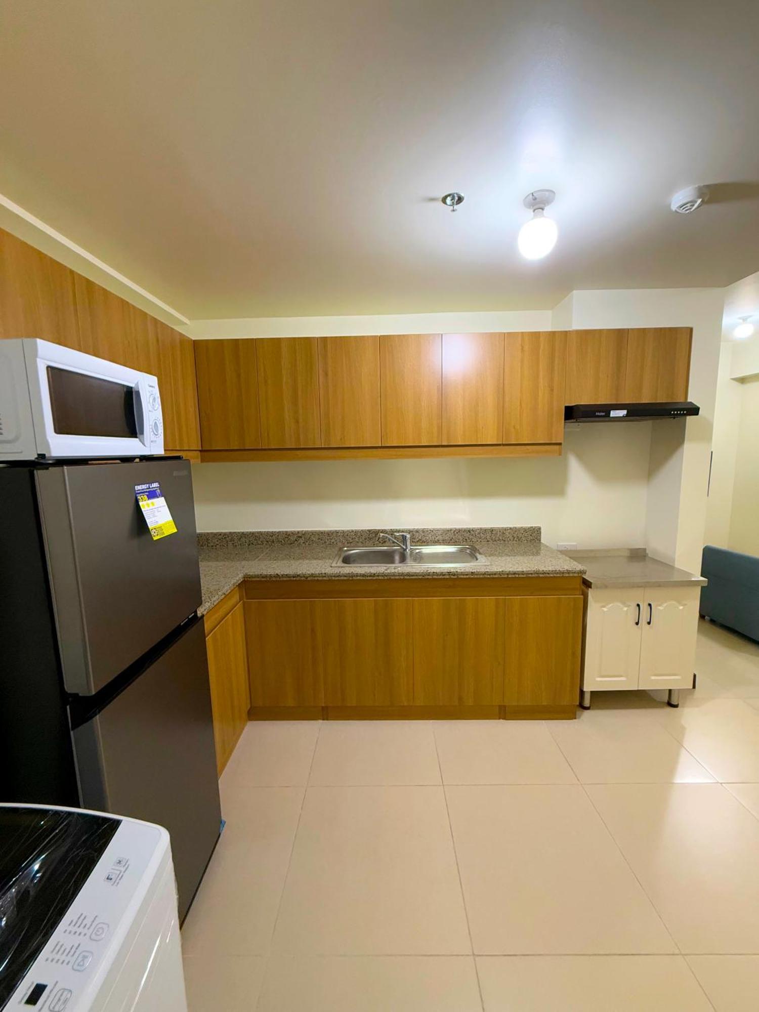 Vincondotel Near Bgc 2br Fairlane 2408 Apartment Manila