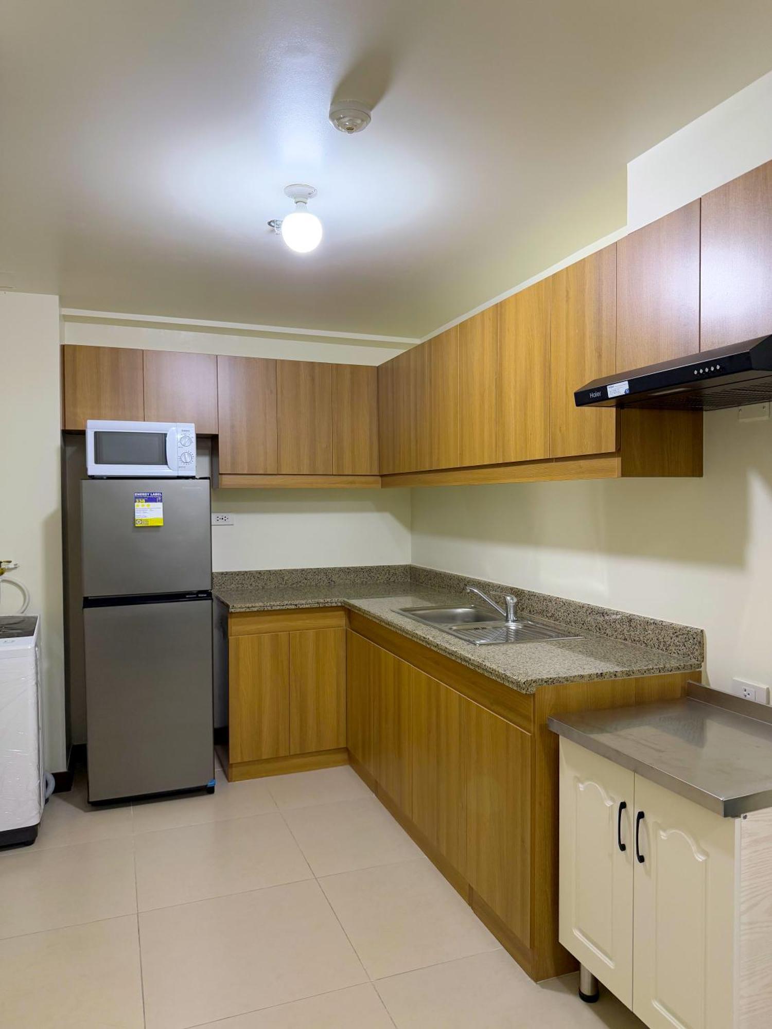 Vincondotel Near Bgc 2br Fairlane 2408 Apartment Manila