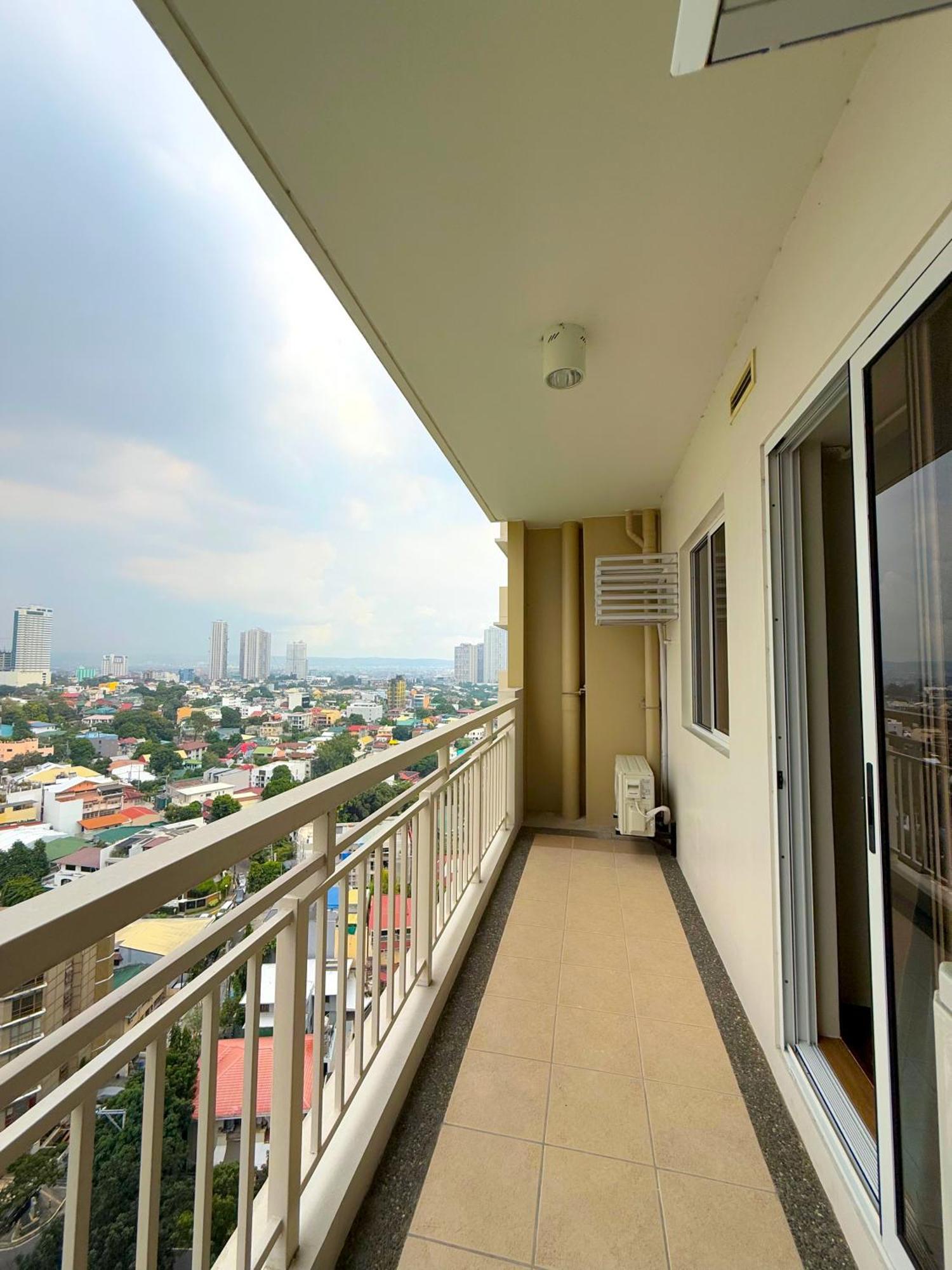 Vincondotel Near Bgc 2br Fairlane