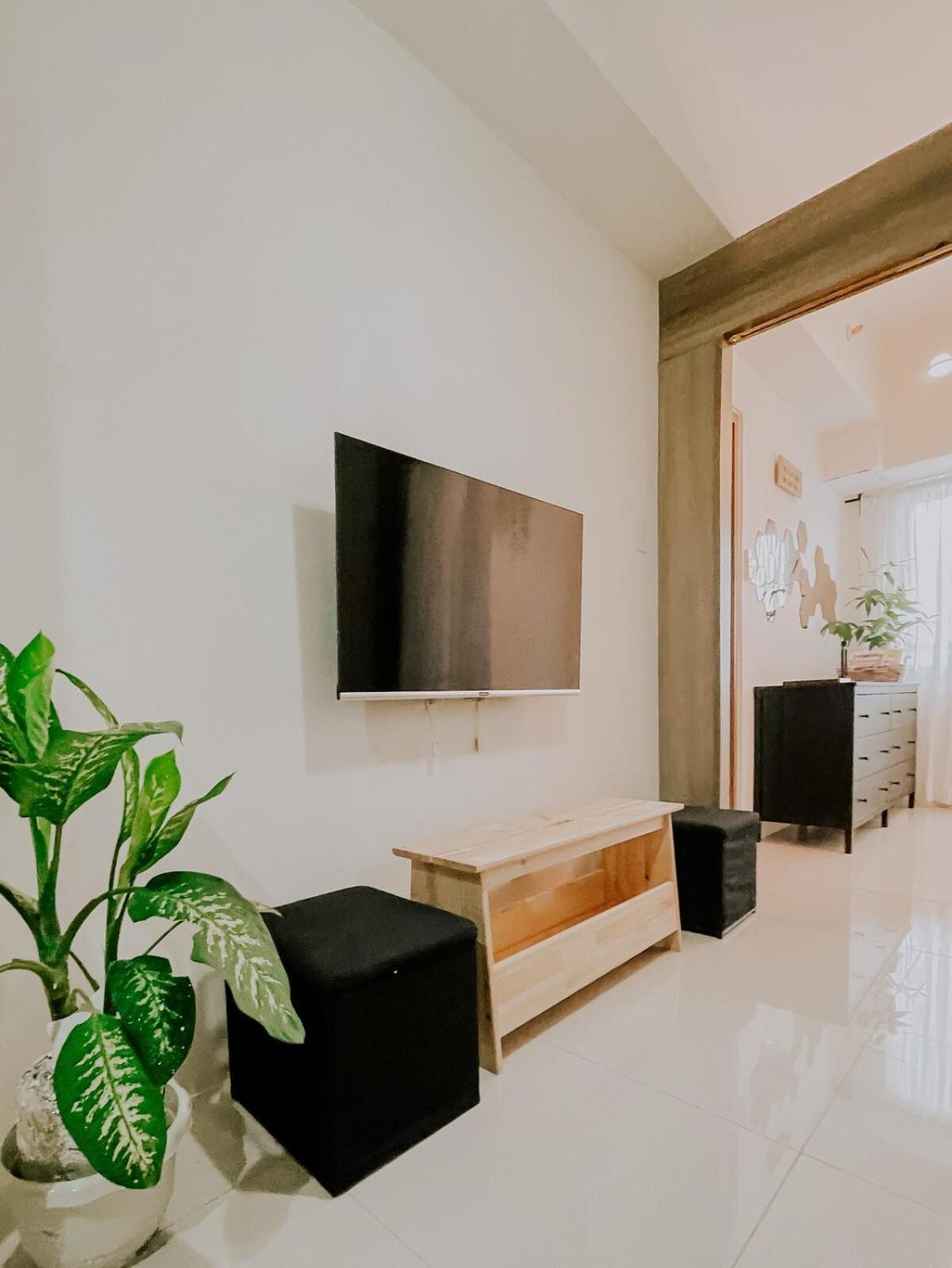 2br Cozy Unit Near International Airport Apartment *