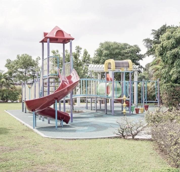 2br Cozy Unit Near International Airport Manila