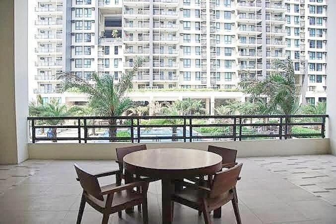 Flair Towers Urban Staycations *