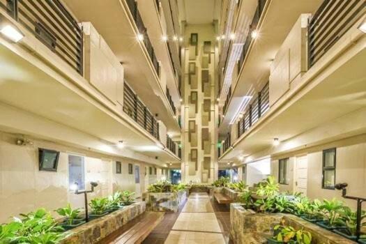 Apartment Flair Towers Urban Staycations *