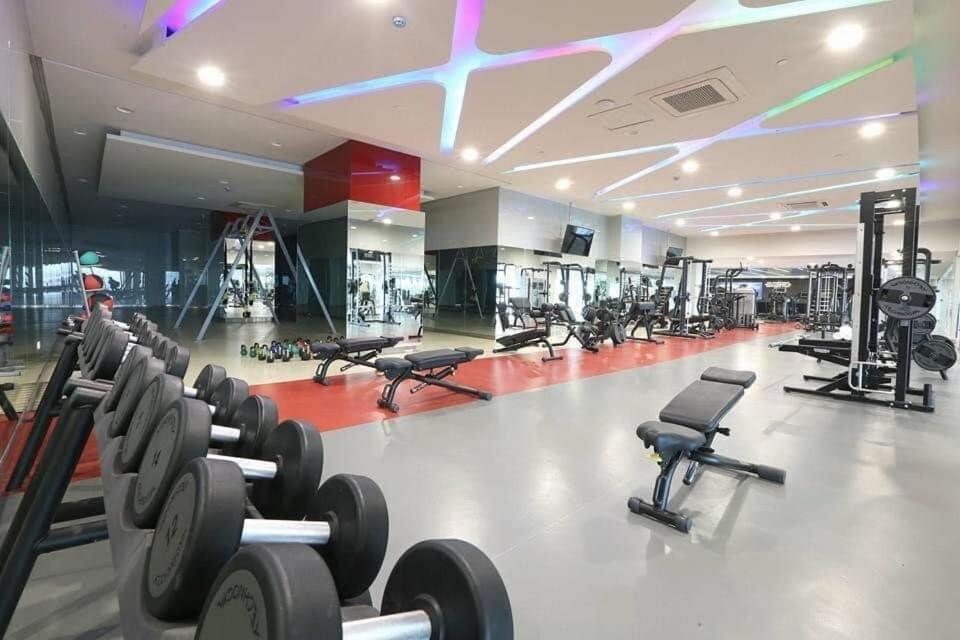 Victoria Sports Tower Loft Freepool Gym Mrt Gma Apartment Manila