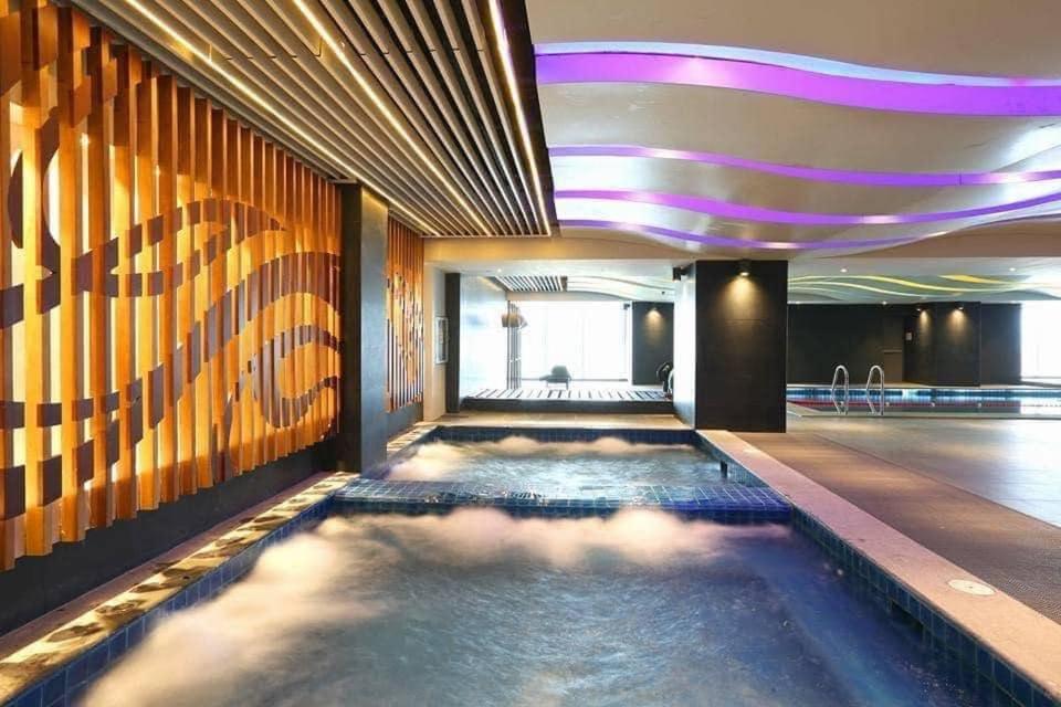 Apartment Victoria Sports Tower Loft Freepool Gym Mrt Gma