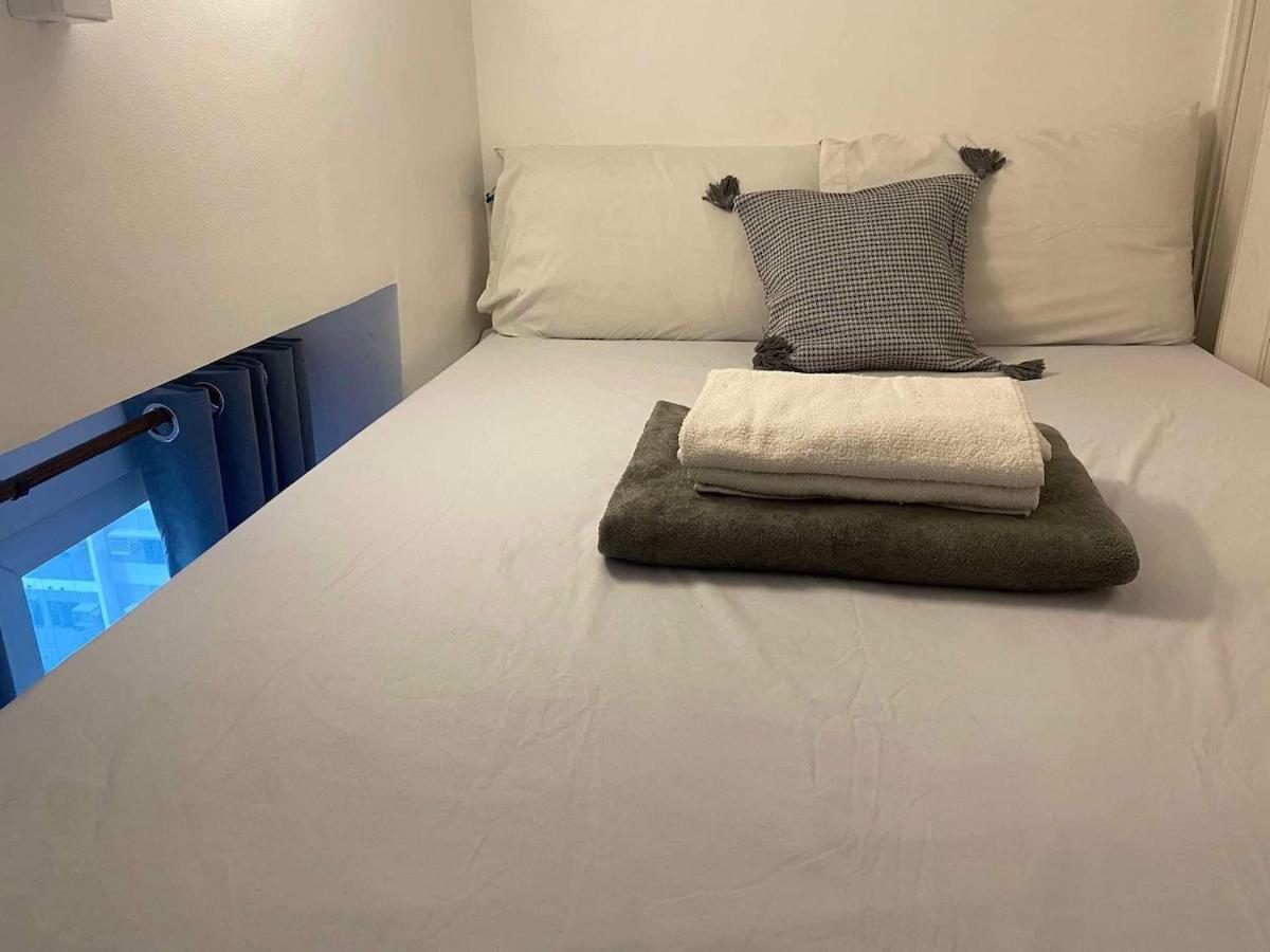 Apartment Victoria Sports Tower Loft Freepool Gym Mrt Gma Manila