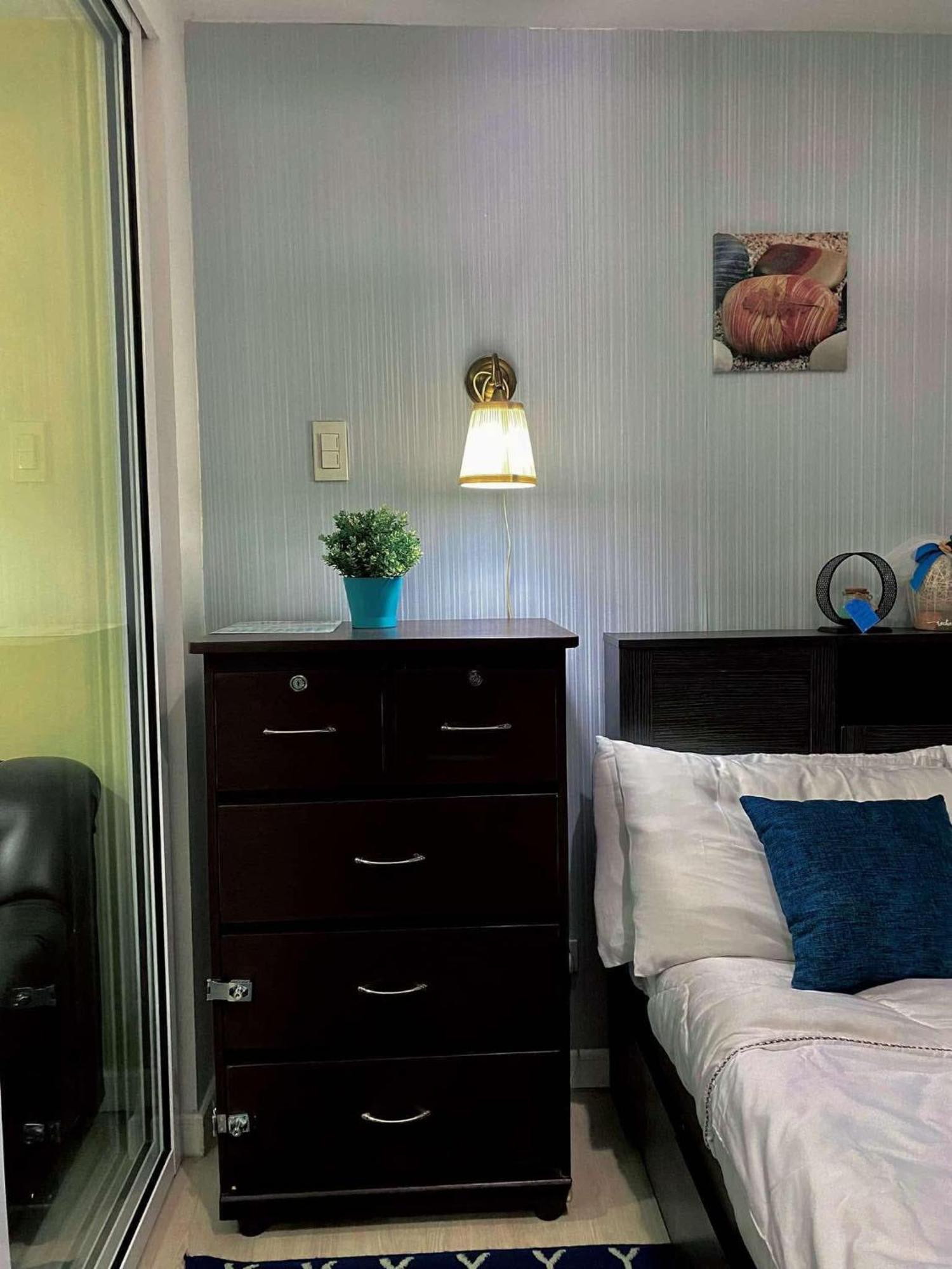 Yumi Azure Staycation Apartment *