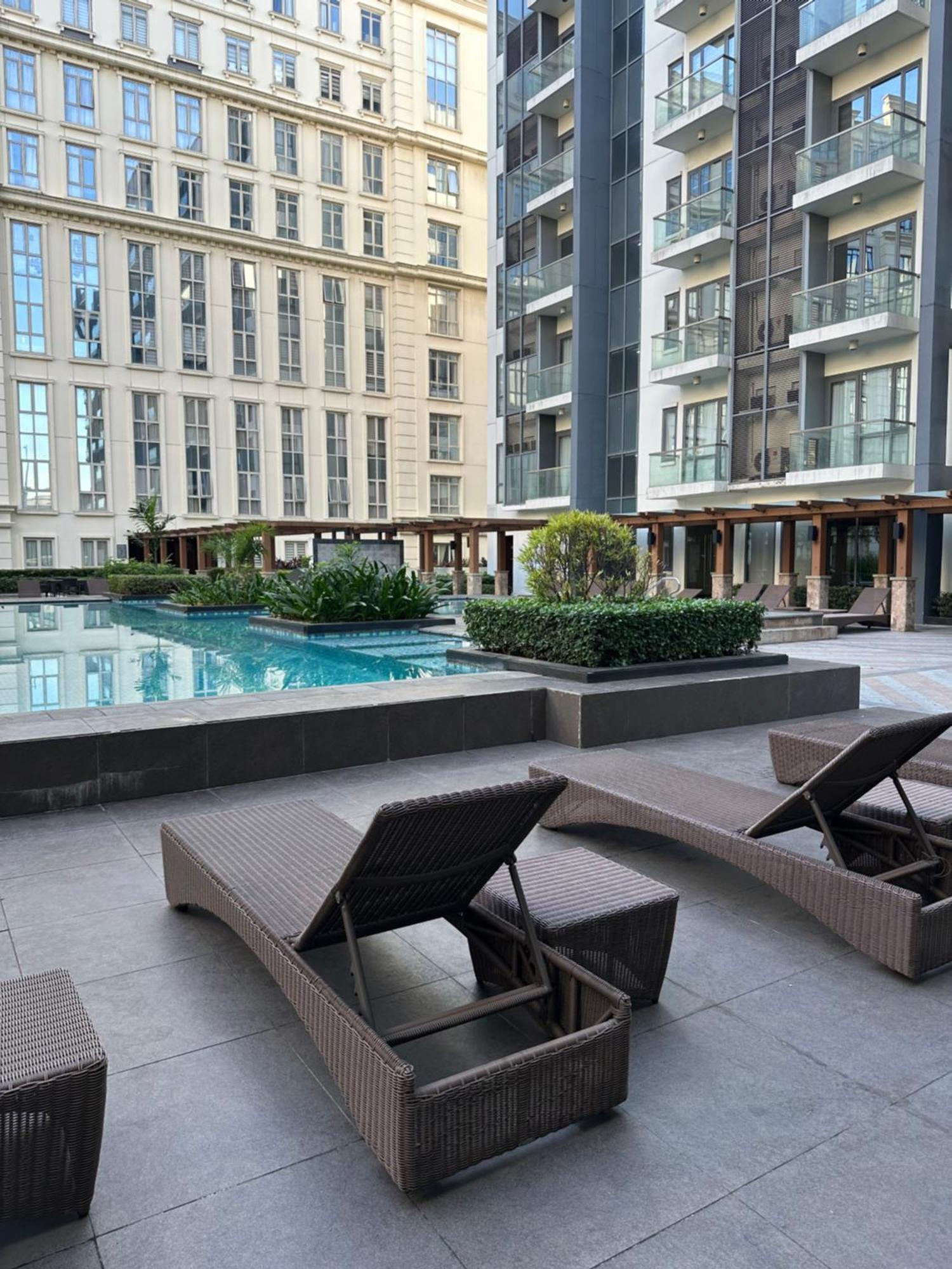Aparthotel With Pool And Gym Free Access Manila