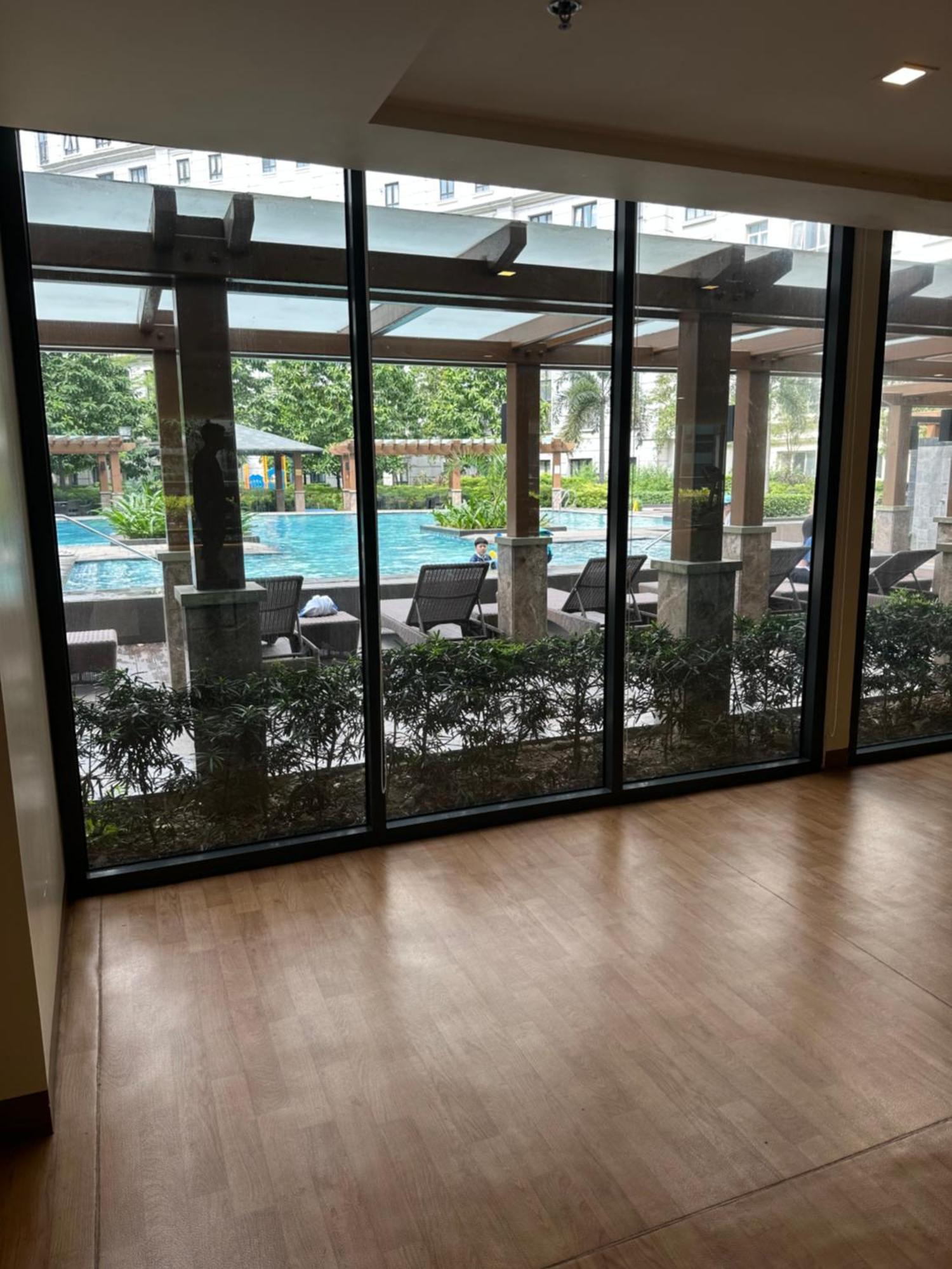 With Pool And Gym Free Access Aparthotel