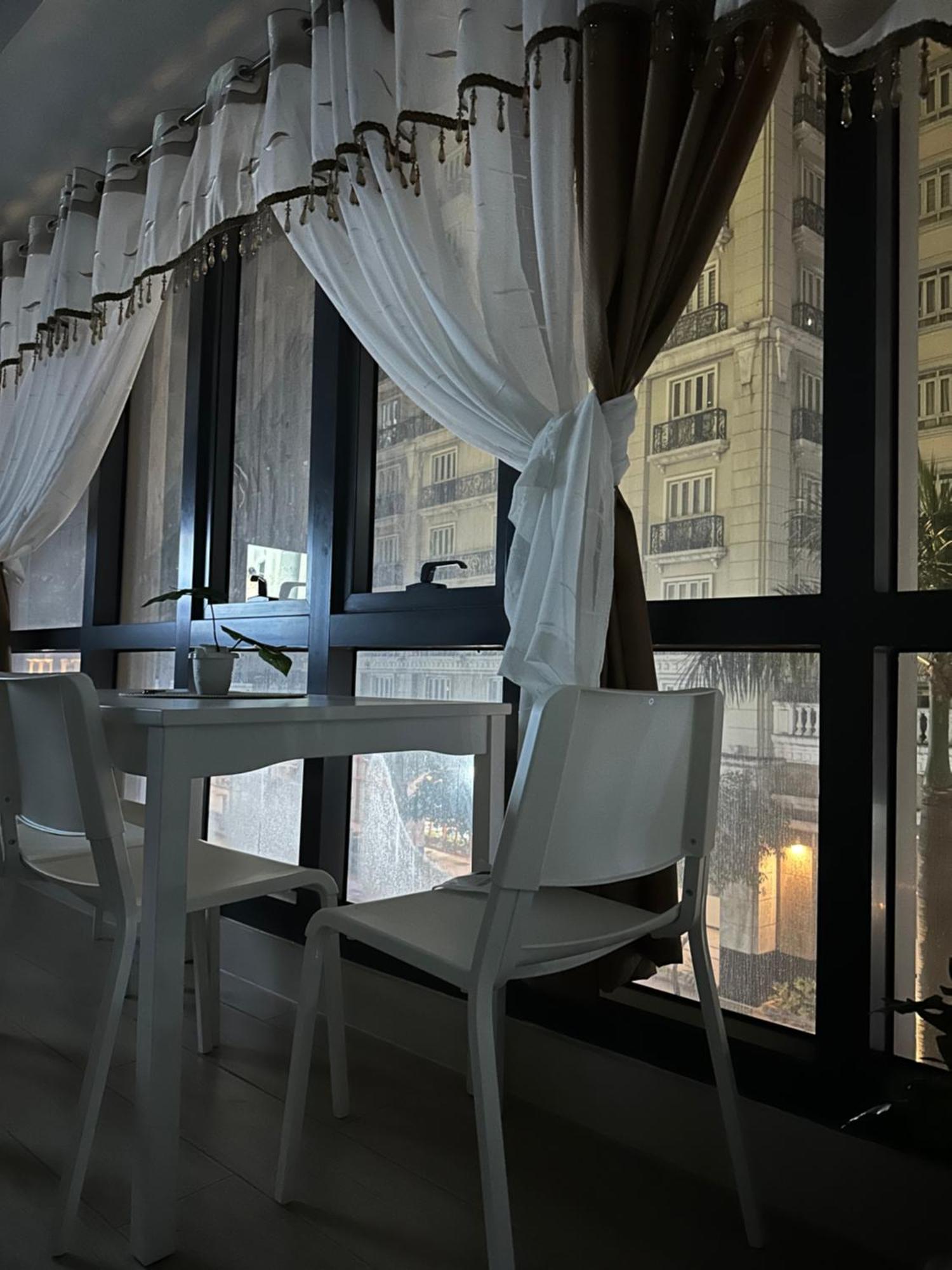 Aparthotel With Pool And Gym Free Access