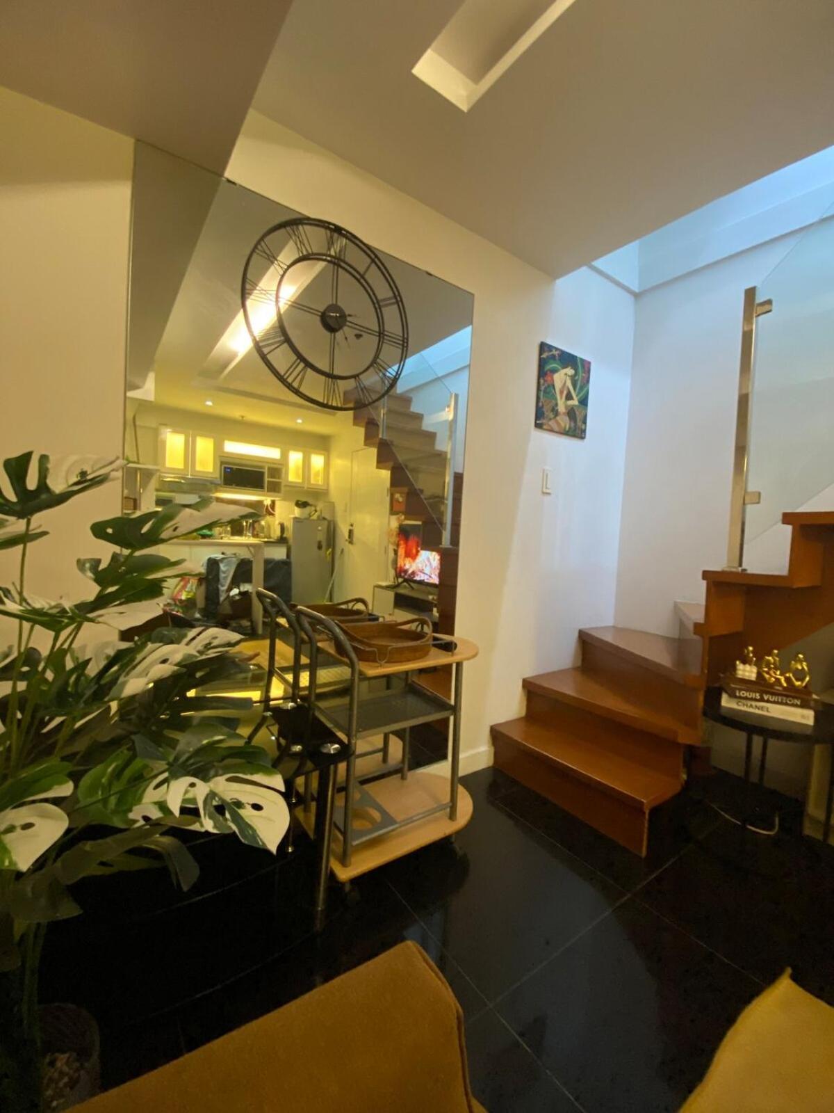 Ecn And Staycation Apartment Manila