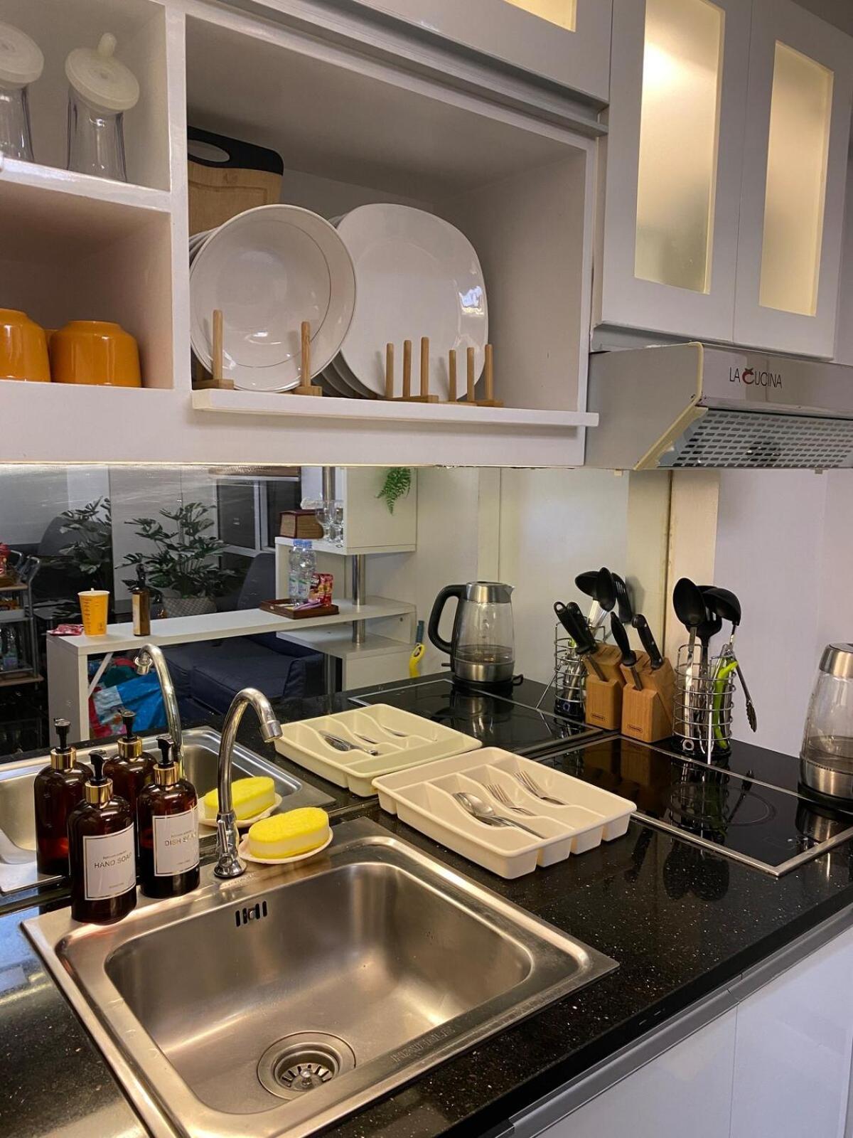 Apartment Ecn And Staycation Manila