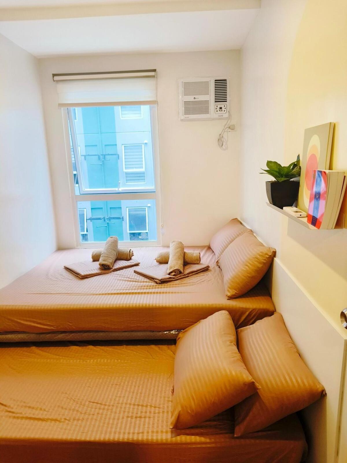 Cadence Place Staycation * Manila