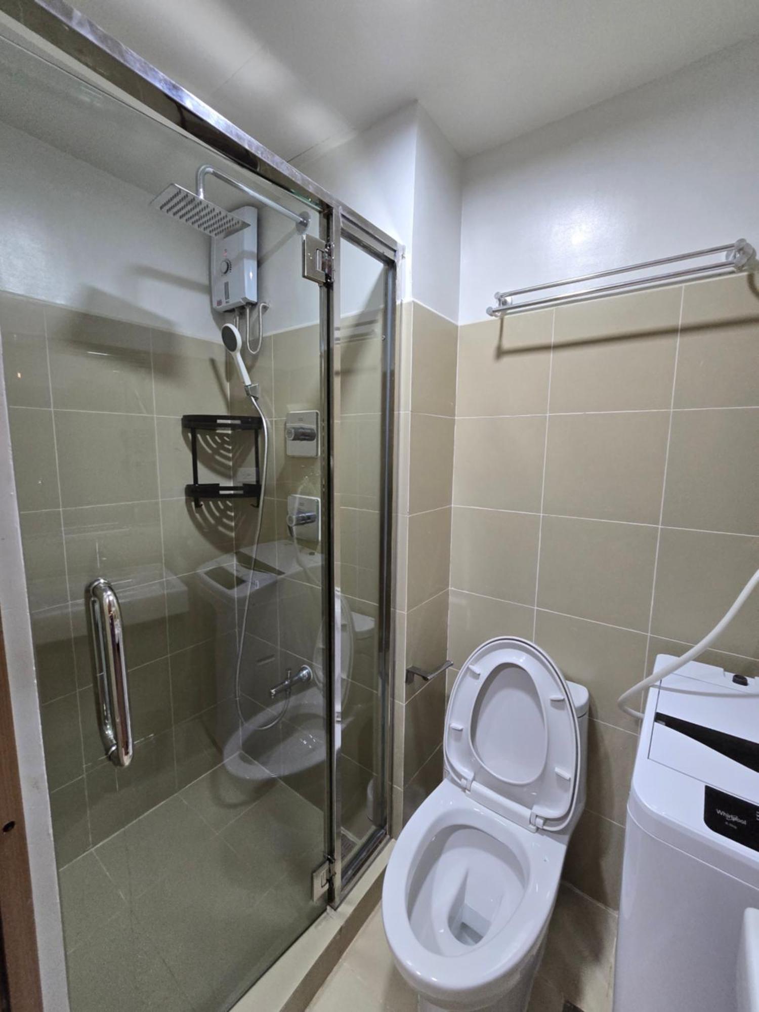 Shore 3 Residences Tower 3 Apartment Manila