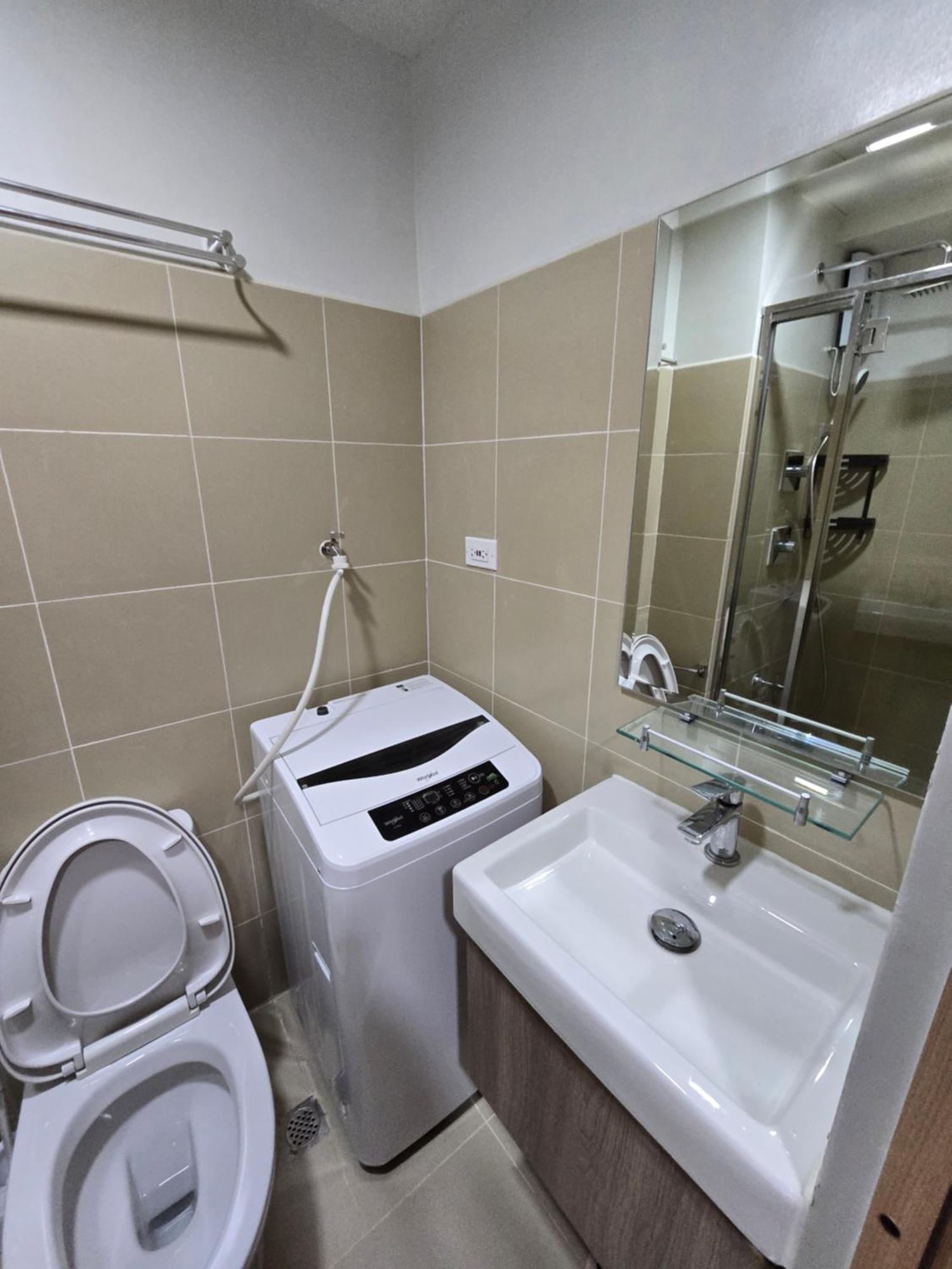 Shore 3 Residences Tower 3 * Manila