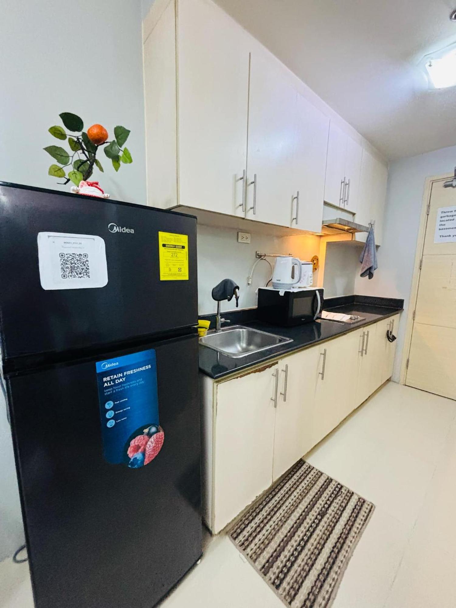 Sea Residences At Yohan's Place * Manila