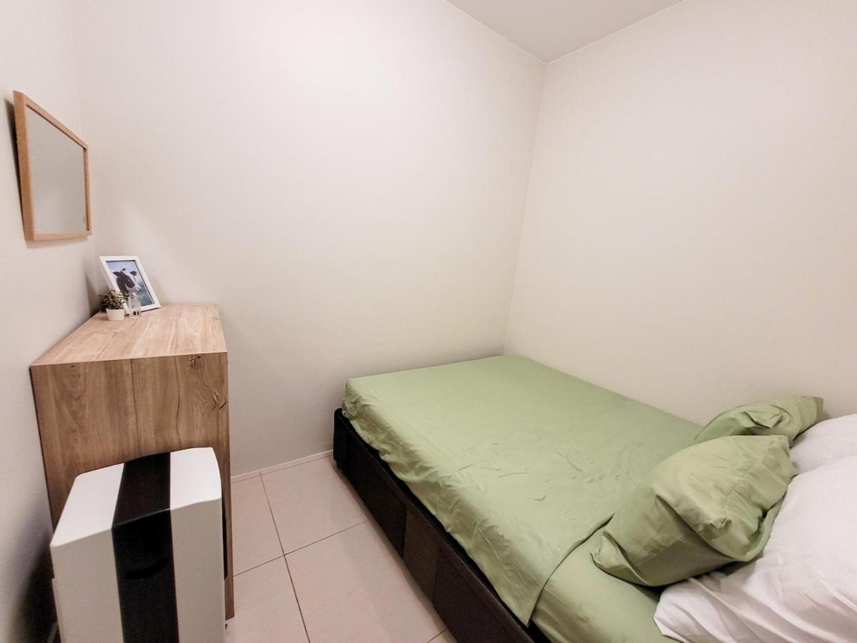 Apartment An-dy's Point, Field Residences