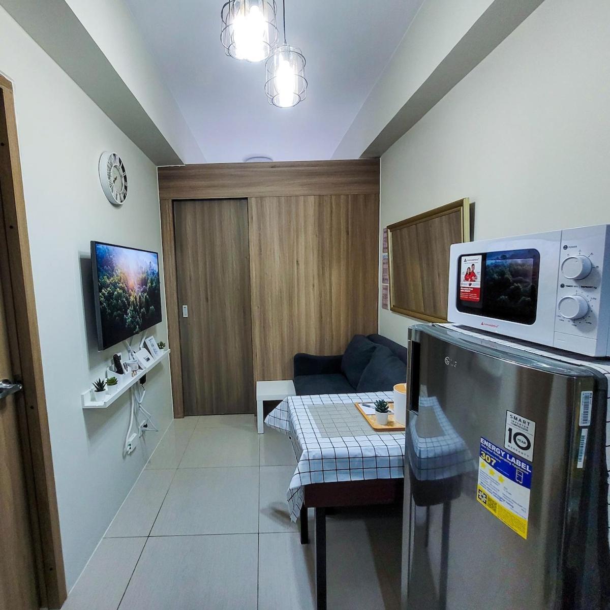 An-dy's Point, Field Residences Apartment *
